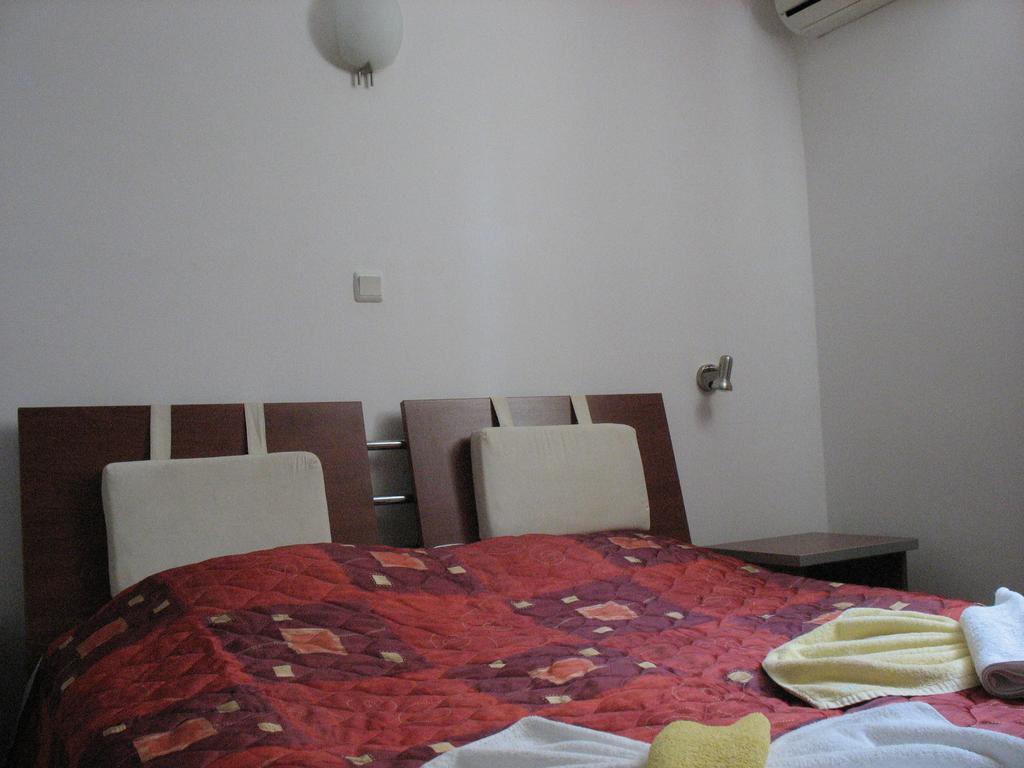 Milennia Family Hotel Slantschew brjag Zimmer foto